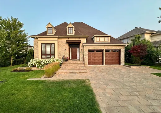 Maison à vendre - 3100 Rue Micheline-Beauchemin, Longueuil, J4N 0G6