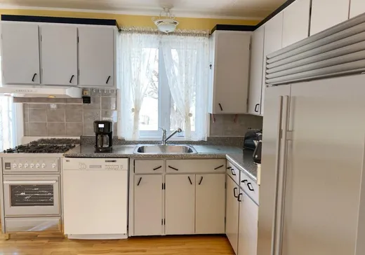 Maison à vendre - 8 Rue de la Falaise, Clermont, G4A 1C8