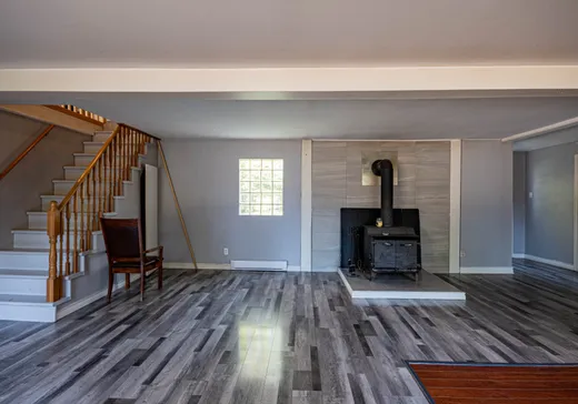 Maison à vendre - 67 Rue Brosseau, Saint-Stanislas-de-Kostka, J0S 1W0