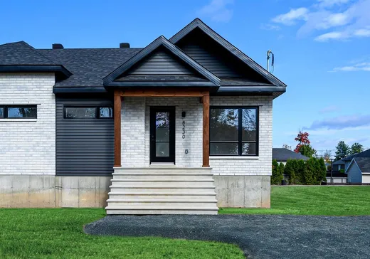 Maison à vendre - 8415 Av. Madeleine-Raclos, Trois-Rivières, G9H 2W4