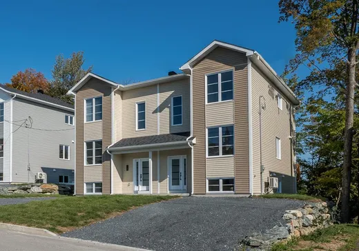 Maison à vendre - 2092 Rue de la Golconda, Sherbrooke, J1H 0N1