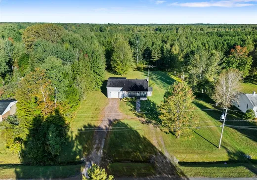 House for sale - 715 Rue Edmond, Drummondville, J2B 8A8