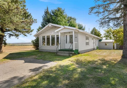 Maison à vendre - 152 Mtée de la Rivière-du-Sud, Petite-Riviere-St-François, G5V 3R9