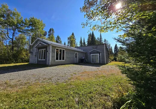 House for sale - 25 Route Bourgault, Saint-Adalbert, G0R 2M0