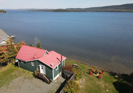 House for sale - 122 Route 232 E., Témiscouata-sur-le-Lac, G0L 1E0