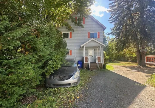 Maison à vendre - 63 Rue Junction, Stanstead, J0B 3E5