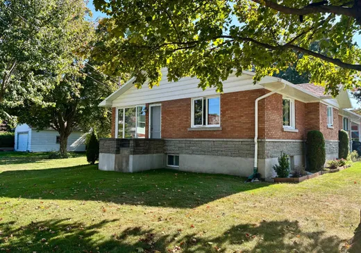 Maison à vendre - 3 Rue Roux, Victoriaville, G6P 3B4