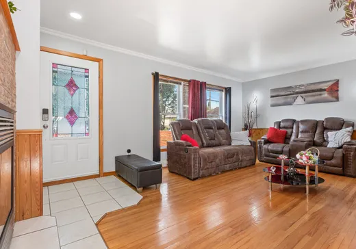 Maison à vendre - 141 Rue Émile-Despins, Charlemagne, J5Z 1C3