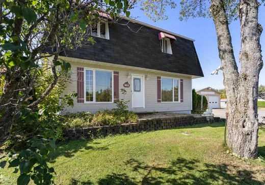 Hobby Farm for sale - 988 Route de St-Jean, St-Lambert-De-Lauzon, G0S 2W0
