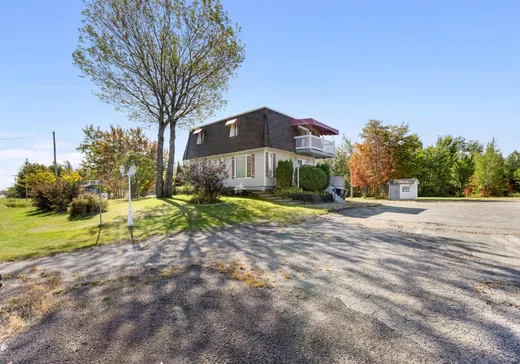 Hobby Farm for sale - 988 Route de St-Jean, St-Lambert-De-Lauzon, G0S 2W0