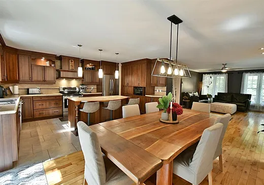 Maison à vendre - 27 Rue Nathalie, St-Nicephore, J2A 3S5