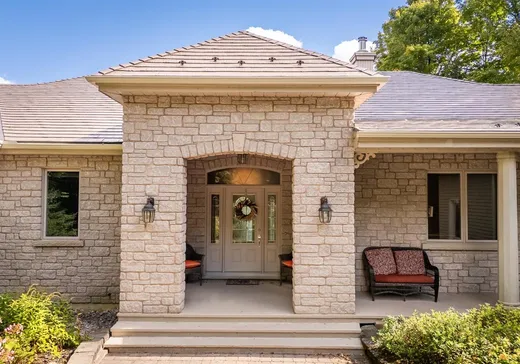 Maison à vendre - 123 Rue du Domaine-Brome, Lac-Brome, J0E 1R0