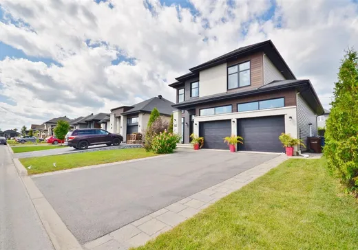 Maison à étages à vendre - 16875 Rue De Menneville, Mirabel, J7J0Y5