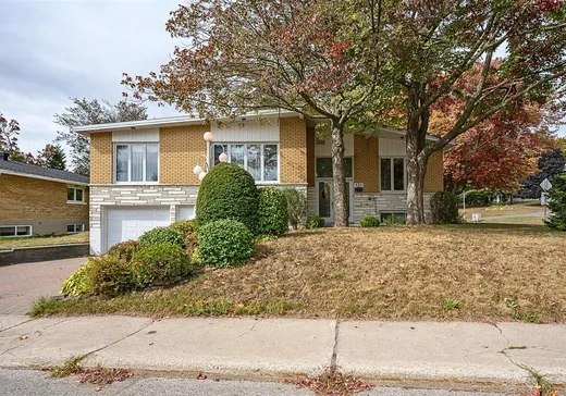 Bungalow à vendre - 458 Boul. Bourassa, Saint-Jérôme, J7Y1X8