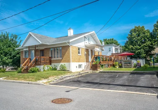 Maison à vendre - 57 Rue Ste-Croix, Beaupré, G0A 1E0