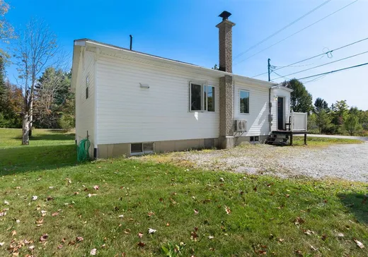 Maison à vendre - 1355 Ch. St-Roch N., Sherbrooke, J1R 0H2