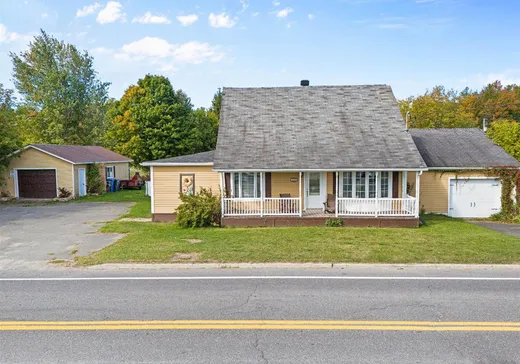 Maison à vendre - 685 Rue Principale, Stukely, J0E 2J0