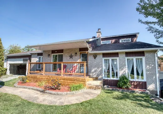 Bungalow à vendre - 60 Ch. du Ruisseau, Ste-Catherine-De-Hatley, J0B1W0