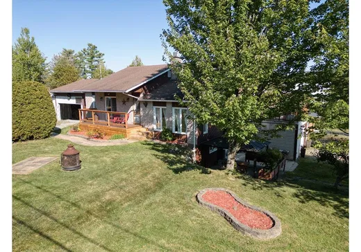 Maison à vendre - 60 Ch. du Ruisseau, Ste-Catherine-De-Hatley, J0B 1W0