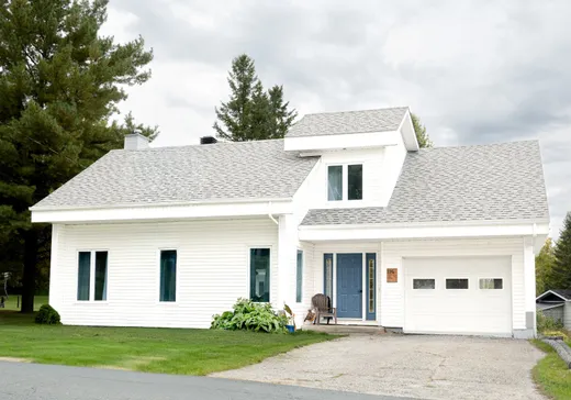 Maison à vendre - 196 Rue de la Montagne, Sainte-Germaine-Boulé, J0Z 1M0