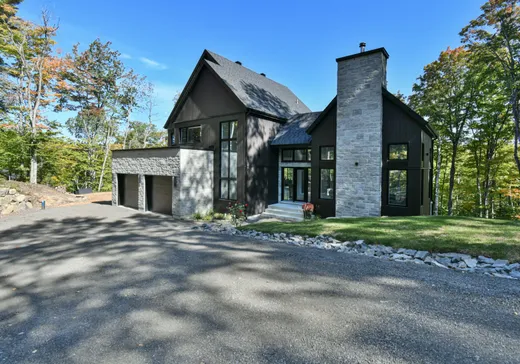 Maison à vendre - 49 Ch. des Noyers, Ste-Anne-Des-Lacs, J0R 1B0