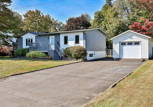 Two or more stories for sale - 2840 Rue Isabelle, Terrebonne, J7M2A1
