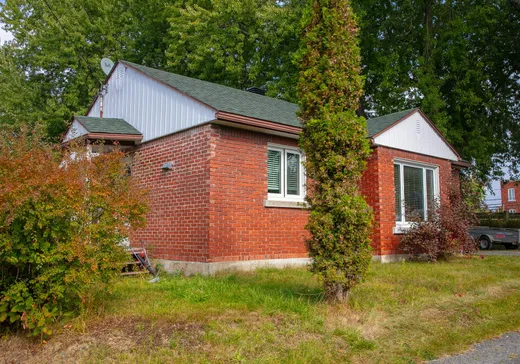Maison à étages à vendre - 2 Route de Windsor, Sherbrooke, J1C0E4