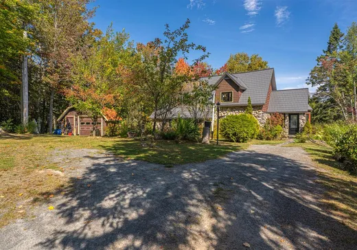 Maison à vendre - 12 Rue du Lac-Charlebois, Sainte-Marguerite-du-Lac-Masson, J0T 1L0