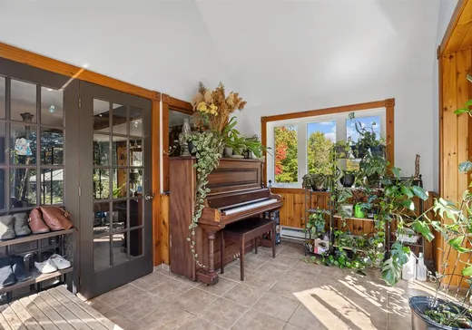 Maison à vendre - 12 Rue du Lac-Charlebois, Sainte-Marguerite-du-Lac-Masson, J0T 1L0