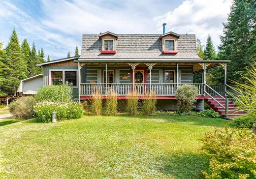 Maison à étages à vendre - 1215 Ch. du Mont-Castor, Sainte-Agathe-des-Monts, J8C2Z8