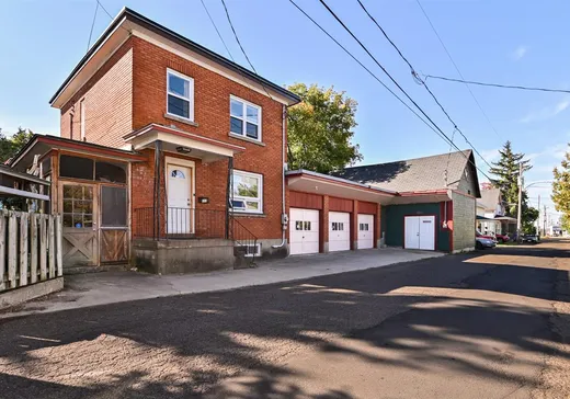 House for sale - 632 Rue du Collège, Lachute, J8H 1S7