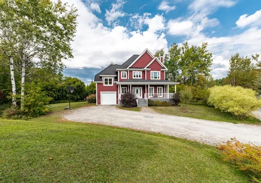 Two or more stories for sale - 739 Rue des Grands-Pins, Mont-Tremblant, J8E0B2