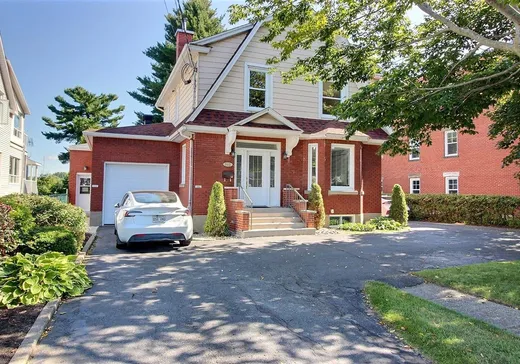 Two or more stories for sale - 942 Boul. Mercure, Drummondville, J2B3K4