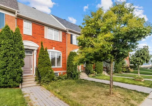House for sale - 2102 Rue John-McCurdy, Montreal (Saint-Laurent), H4R 3H8