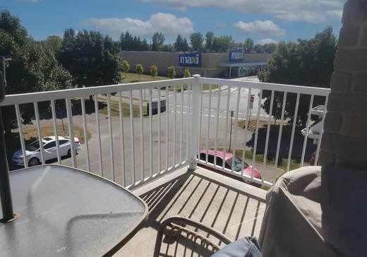 Condo for sale - 565 Rue Château Bello, Sainte-Marthe-sur-le-Lac, J0N 1P0
