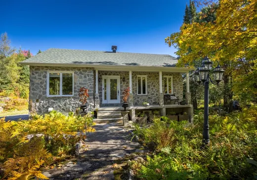 Bungalow for sale - 210 Rue Auclair, Ste-Brigitte-De-Laval, G0A3K0