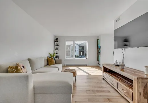 Maison à vendre - 44 Rue Milot, Beaupré, G0A 1E0