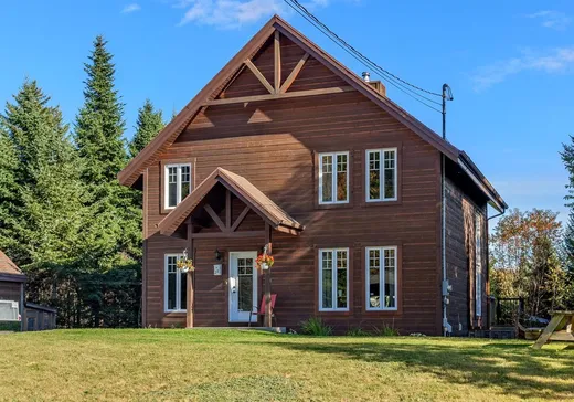 Two or more stories for sale - 28 Rue des Topazes, Ste-Brigitte-De-Laval, G0A3K0