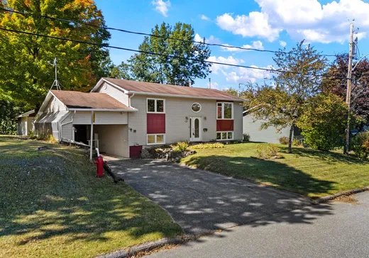 Maison à vendre - 19 Rue Carl, Lennoxville, J1M 2E1