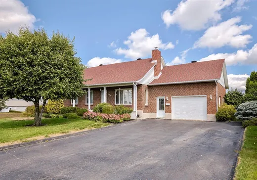 Maison à vendre - 1431 Rg St-Pierre, Saint-Zéphirin-de-Courval, J0G 1V0