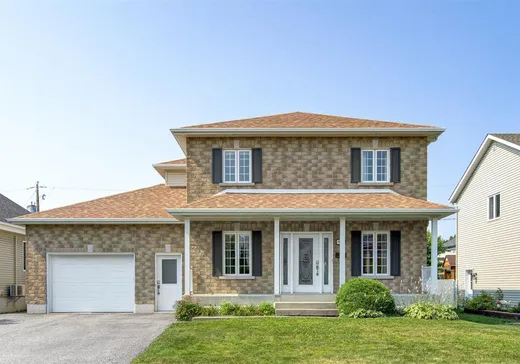 Two or more stories for sale - 16435 Av. Aline-Letendre, Saint-Hyacinthe, J2T5G1