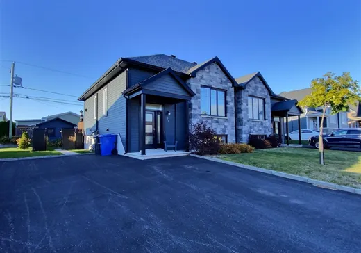 Maison à vendre - 98 Rue Beaulieu, Rivière-du-Loup, G5R 0M2