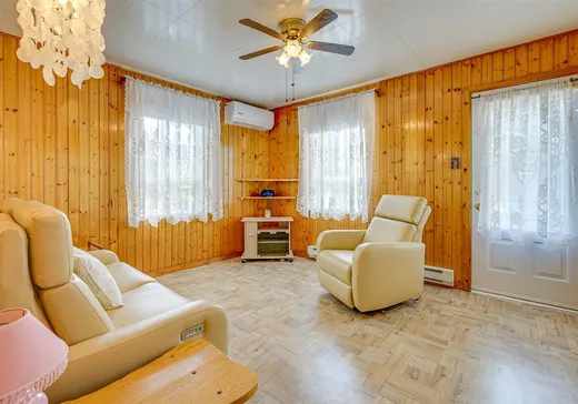 House for sale - 127 Rue St-Antoine, Sainte-Agathe-des-Monts, J8C 2E1
