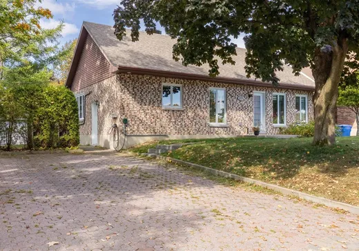 Maison à vendre - 2455 Rue de Châteaubourg, Beauport, G1C 4G2