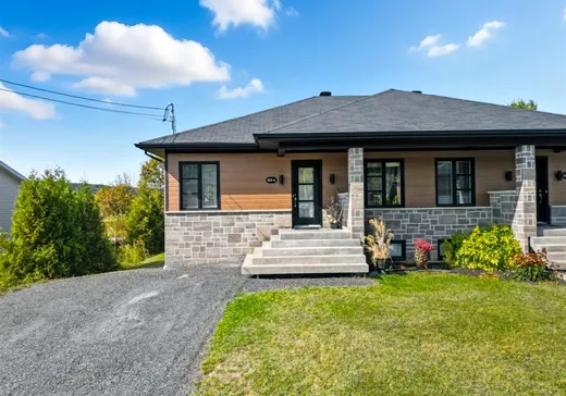 Maison à vendre - 209A 35e Rue, Notre-Dame-des-Pins, G0M 1K0