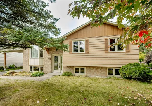House for sale - 135 Rue Croteau, Rock Forest-Saint-Élie-Deauville, J1R 0L8
