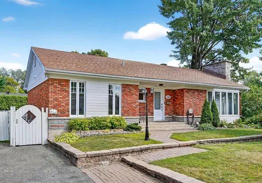 Bungalow à vendre - 345 3e Boulevard, Saint-Jérôme, J7Z3L8