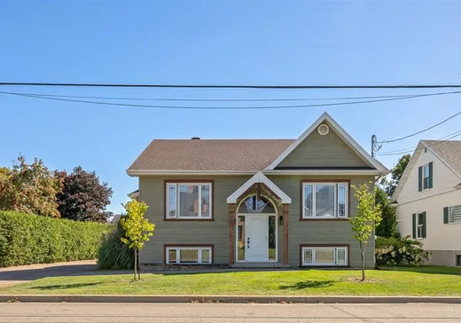 House for sale - 11145 Rue Beauregard, Beaupré, G0A 1E0