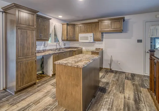 Maison à vendre - 18 Rue St-Louis, Warwick, J0A 1M0