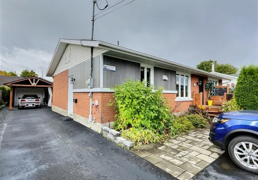 Maison à vendre - 828 Rue Magnan, Black-Lake, G6H 1H1